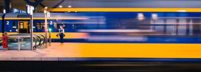 Station Rotterdam perron.jpg